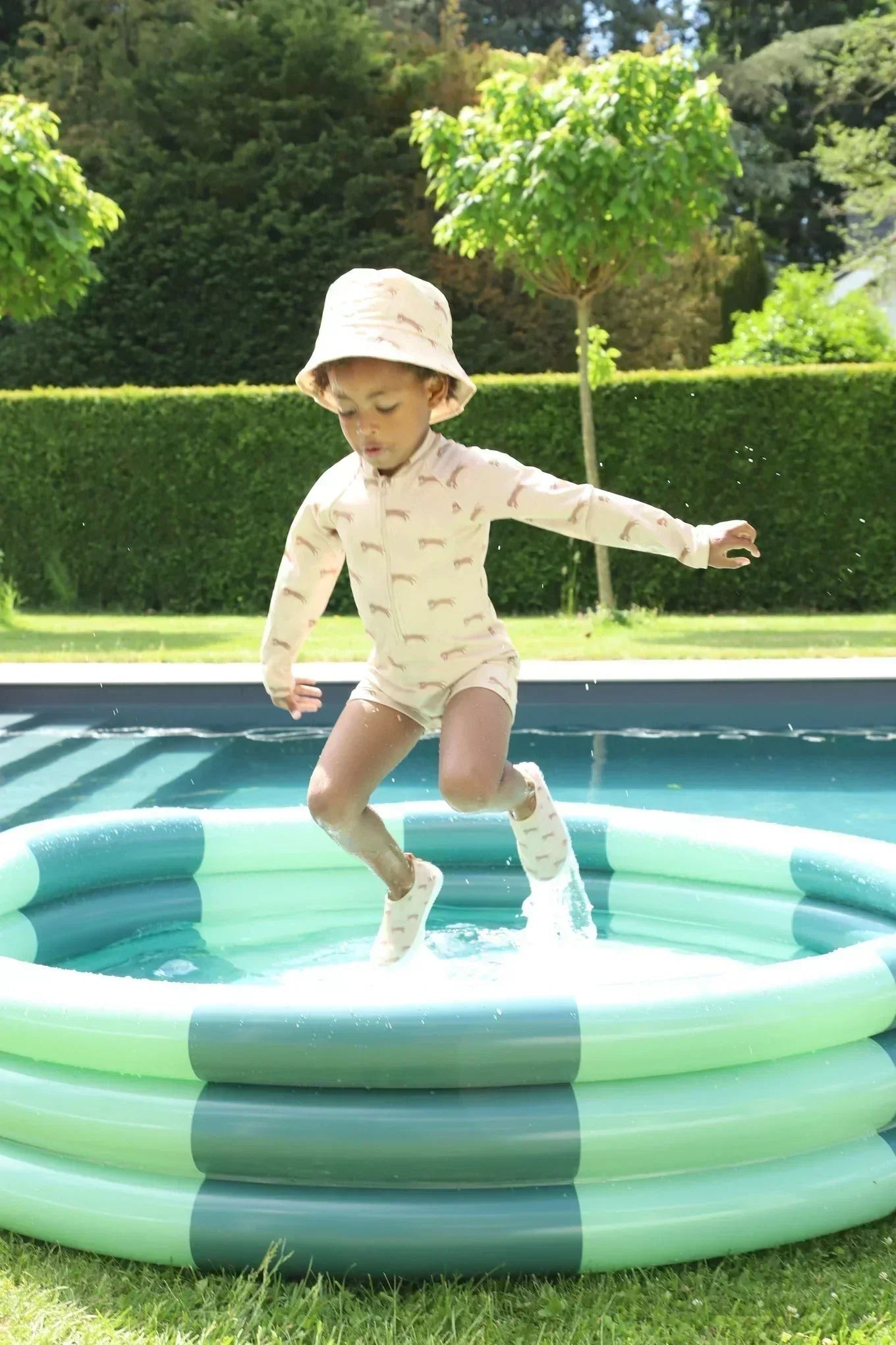 Why you need to use uv protection swimwear for your children