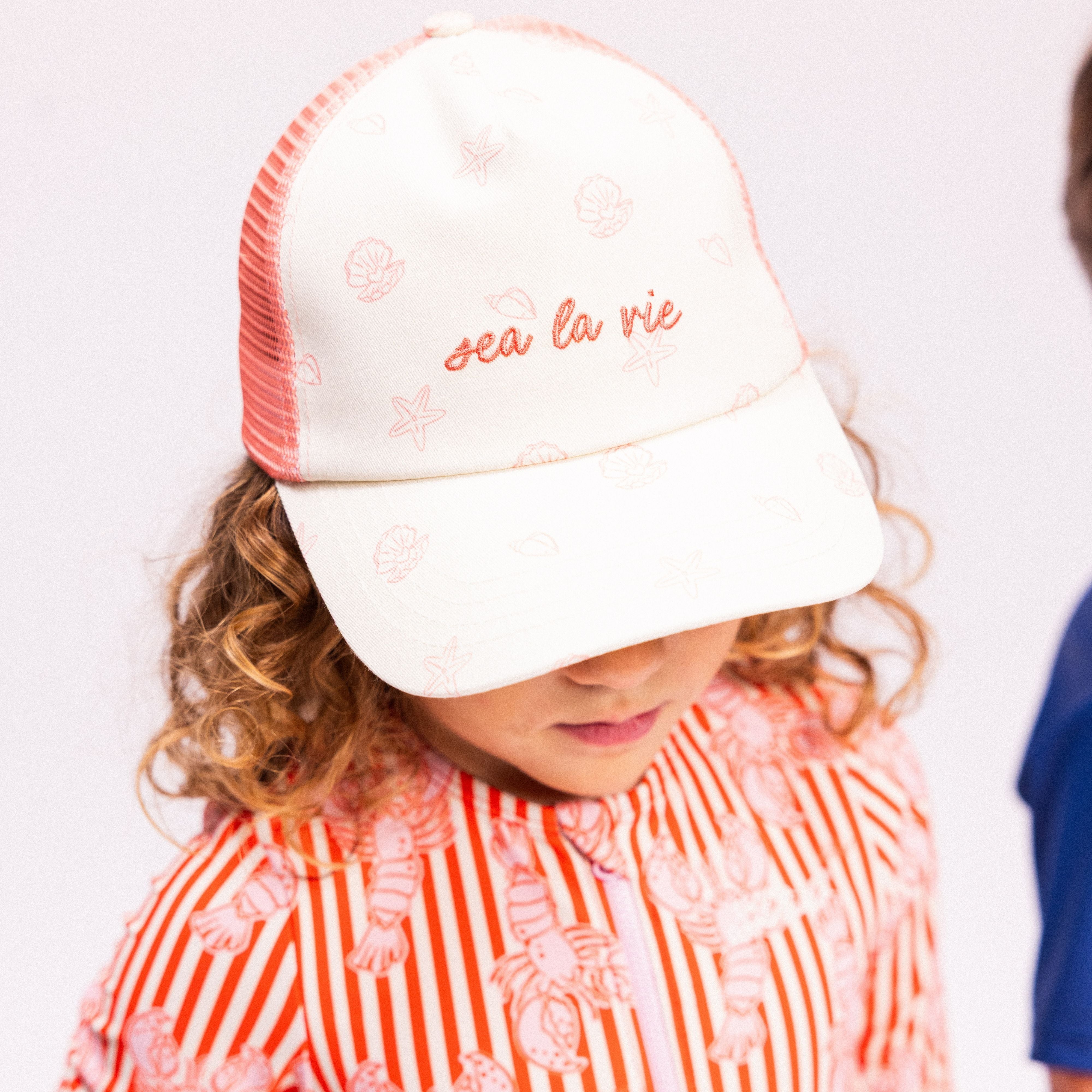 Pet - Beige - Shell Tastic