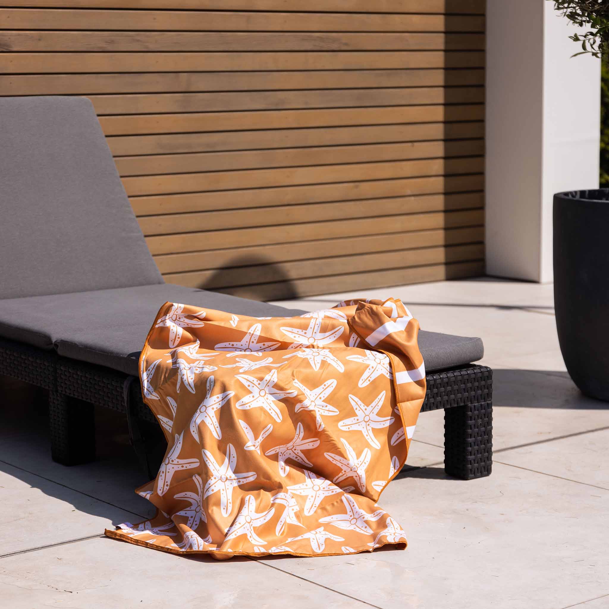 Microvezel Handdoek Zeesterren 135 x 65 cm