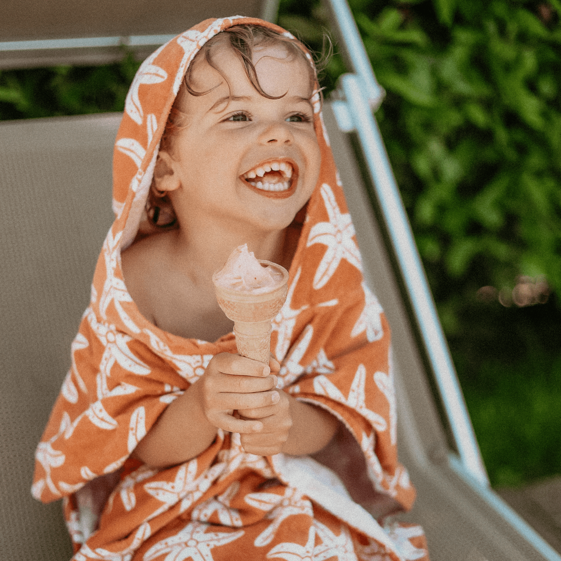 strandponcho-seastar-65x65-cm-swim-essentials-7