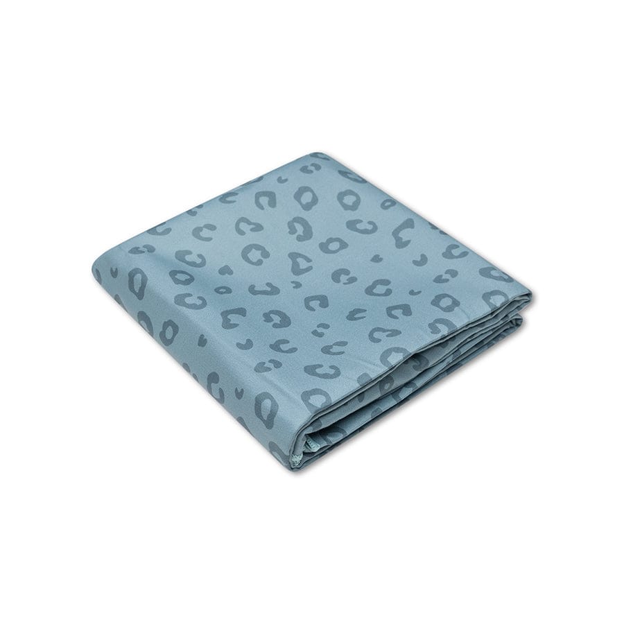 microvezel-handdoek-groen-panterprint-180x90-cm-swim-essentials-1