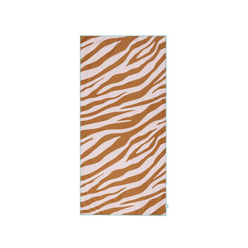 strandlaken-135x65cm-vibrant-stripes-oranje-swim-essentials-1